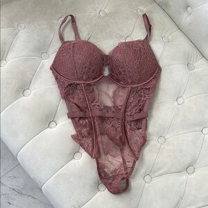 Victorias Secret bodysuit M Mauve Lace